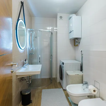 Cozy & Fully Equipped In Center Of Апартаменты Сараево