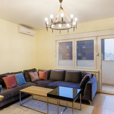 Cozy & Fully Equipped In Center Of * Сараево
